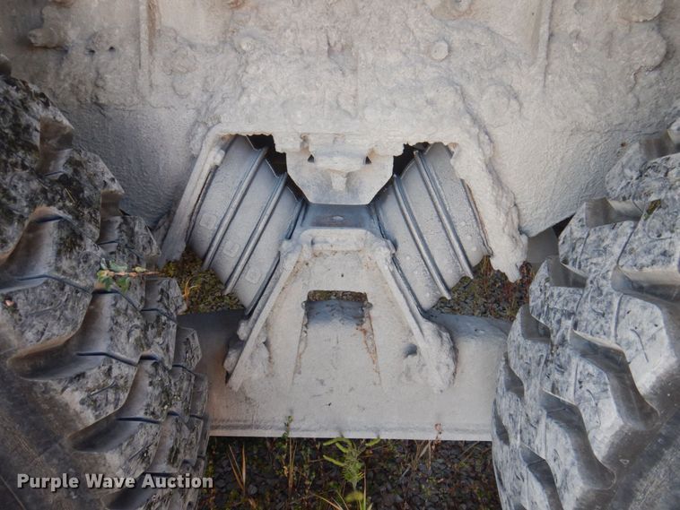 image for item DP0309 2004 International 5600i  ready mix truck