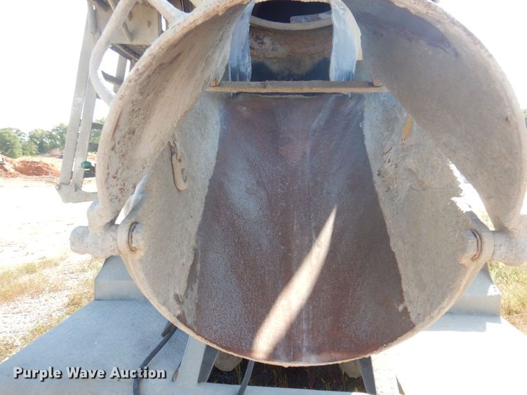 image for item DP0309 2004 International 5600i  ready mix truck