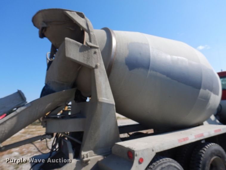 image for item DP0309 2004 International 5600i  ready mix truck