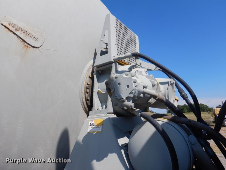 image for item DP0309 2004 International 5600i  ready mix truck