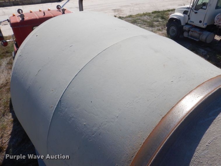 image for item DP0309 2004 International 5600i  ready mix truck