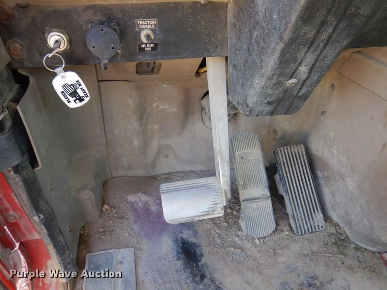 image for item DP0309 2004 International 5600i  ready mix truck