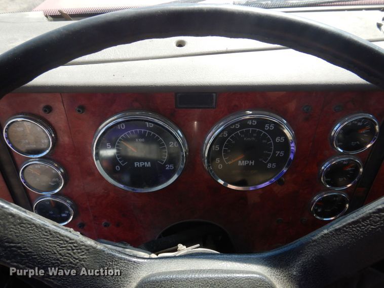 image for item DP0309 2004 International 5600i  ready mix truck