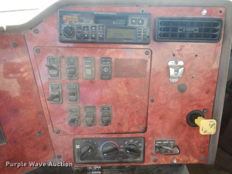 image for item DP0309 2004 International 5600i  ready mix truck