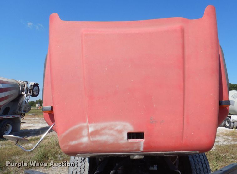 image for item DP0309 2004 International 5600i  ready mix truck