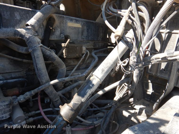 image for item DP0309 2004 International 5600i  ready mix truck