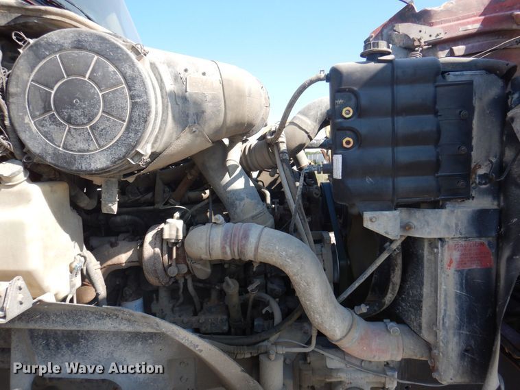 image for item DP0309 2004 International 5600i  ready mix truck