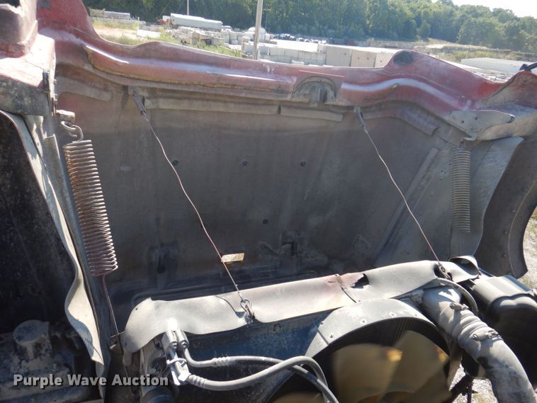 image for item DP0309 2004 International 5600i  ready mix truck