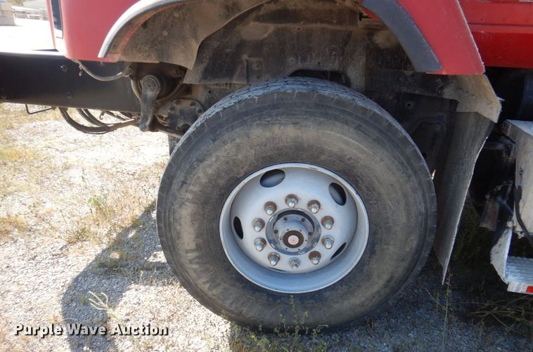 image for item DP0309 2004 International 5600i  ready mix truck