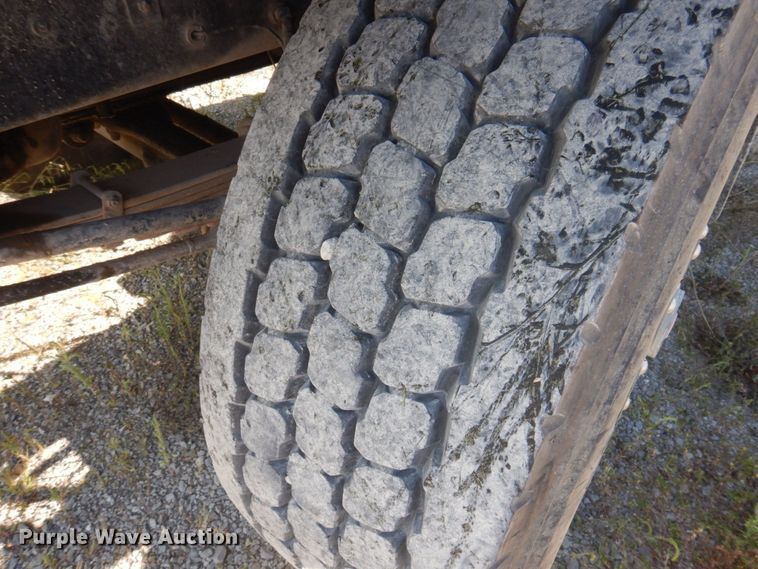 image for item DP0309 2004 International 5600i  ready mix truck