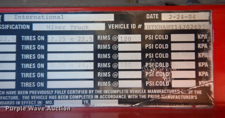 image for item DP0309 2004 International 5600i  ready mix truck