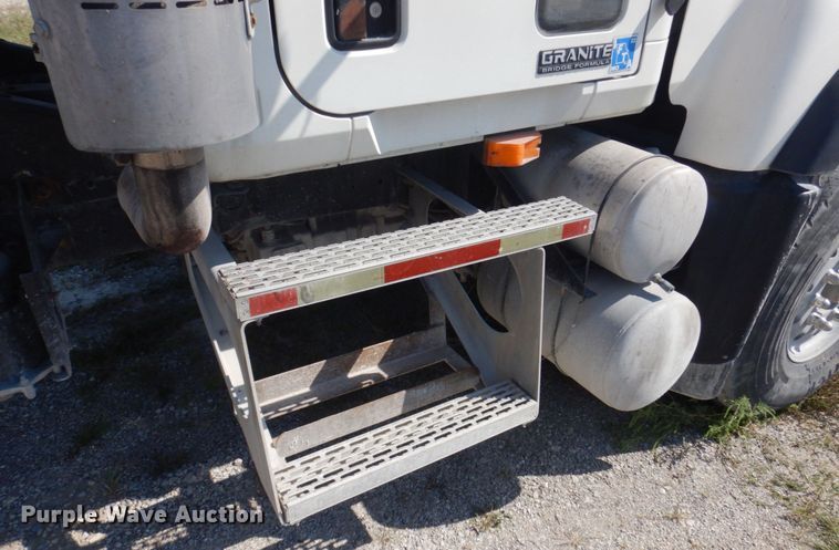 image for item DP0310 2005 Mack CV513  ready mix truck