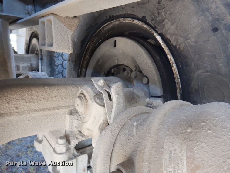 image for item DP0310 2005 Mack CV513  ready mix truck