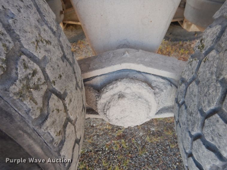 image for item DP0310 2005 Mack CV513  ready mix truck