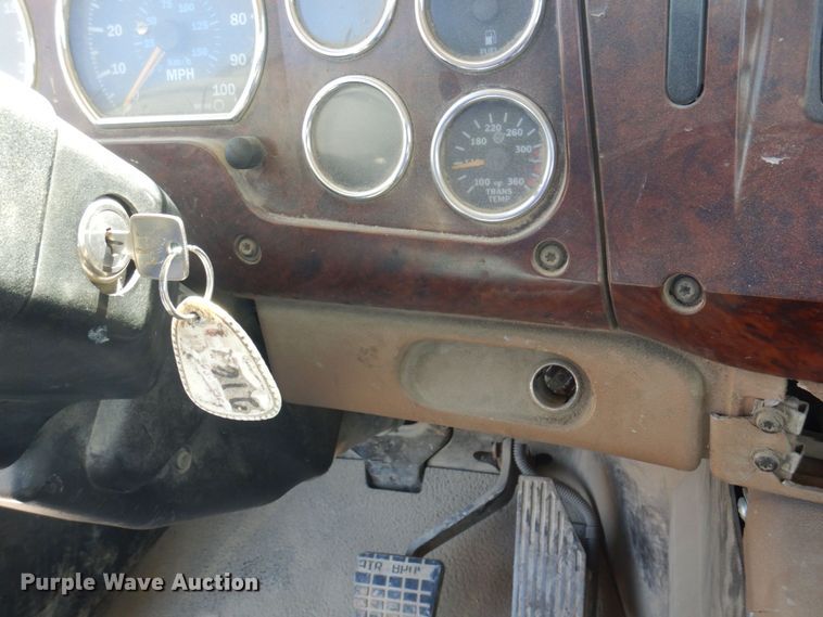 image for item DP0310 2005 Mack CV513  ready mix truck