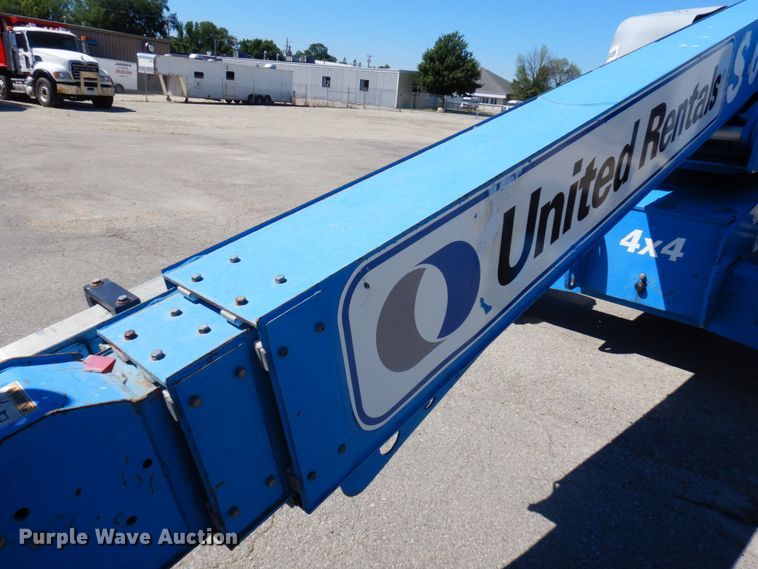 image for item DQ7214 2008 Genie S-60  boom lift