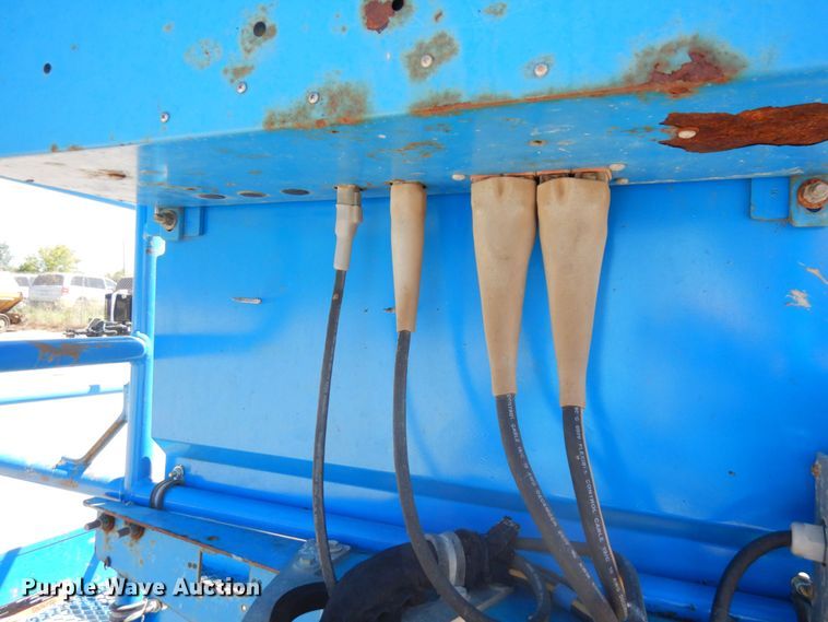 image for item DQ7214 2008 Genie S-60  boom lift