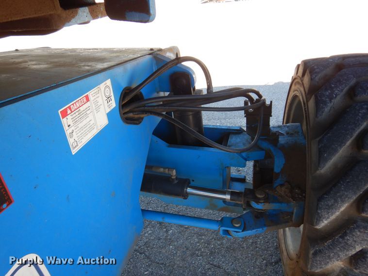 image for item DQ7214 2008 Genie S-60  boom lift