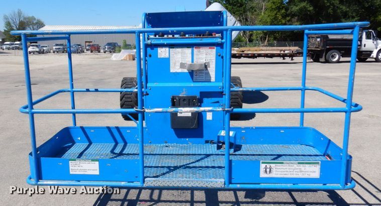 image for item DQ7214 2008 Genie S-60  boom lift