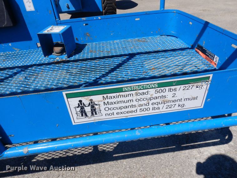 image for item DQ7214 2008 Genie S-60  boom lift