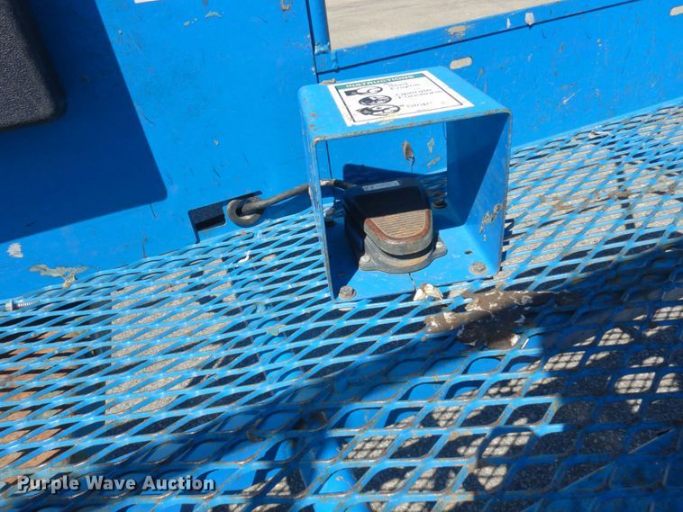 image for item DQ7214 2008 Genie S-60  boom lift