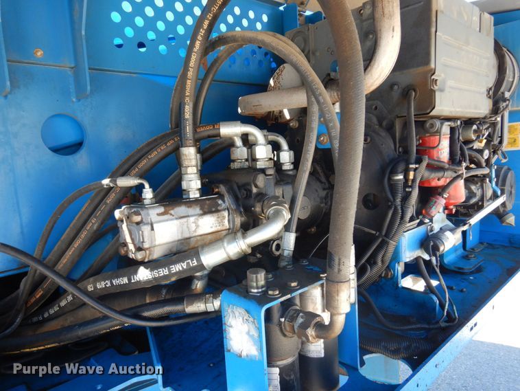 image for item DQ7214 2008 Genie S-60  boom lift