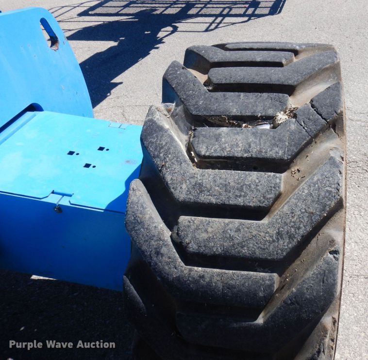 image for item DQ7214 2008 Genie S-60  boom lift