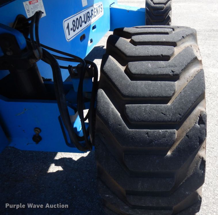 image for item DQ7214 2008 Genie S-60  boom lift