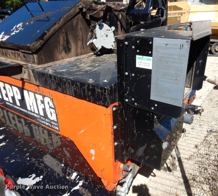 image for item DQ7215 2015 Stepp Manufacturing OJG275  melter applicator