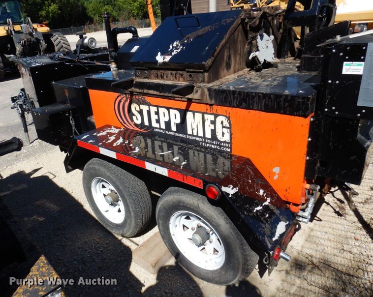 image for item DQ7215 2015 Stepp Manufacturing OJG275  melter applicator