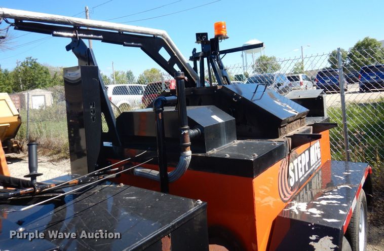 image for item DQ7215 2015 Stepp Manufacturing OJG275  melter applicator