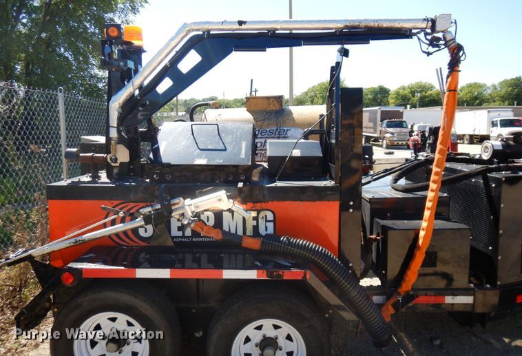 image for item DQ7215 2015 Stepp Manufacturing OJG275  melter applicator