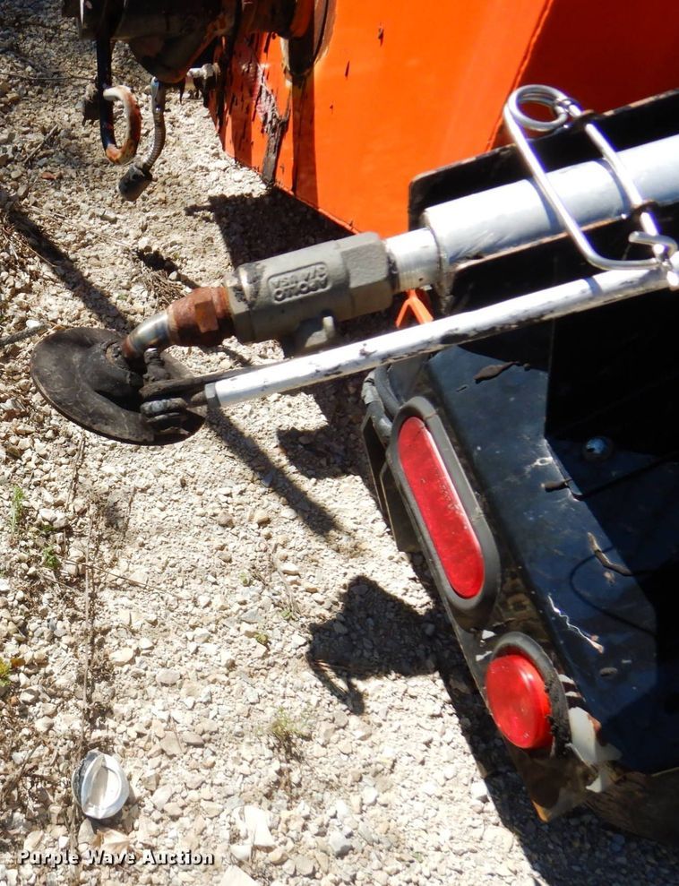 image for item DQ7215 2015 Stepp Manufacturing OJG275  melter applicator