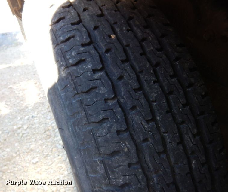 image for item DQ7215 2015 Stepp Manufacturing OJG275  melter applicator