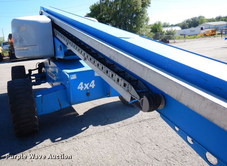 image for item DQ7216 2008 Genie S-60  boom lift