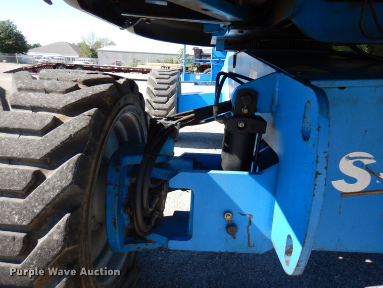 image for item DQ7216 2008 Genie S-60  boom lift