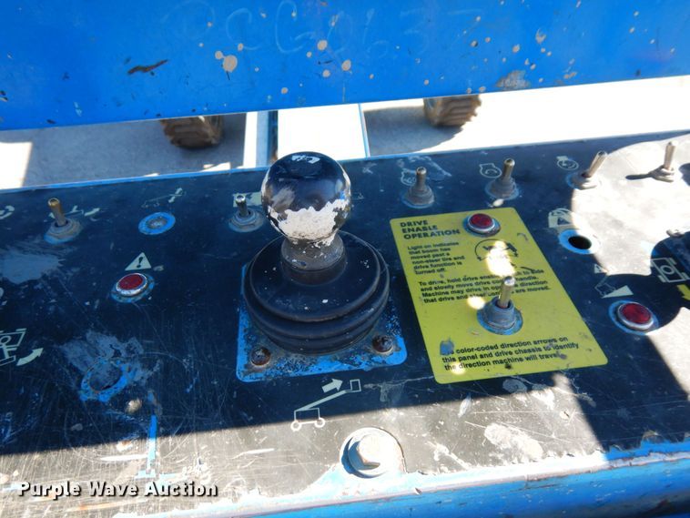 image for item DQ7216 2008 Genie S-60  boom lift