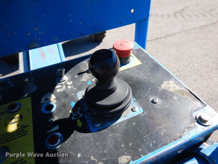 image for item DQ7216 2008 Genie S-60  boom lift