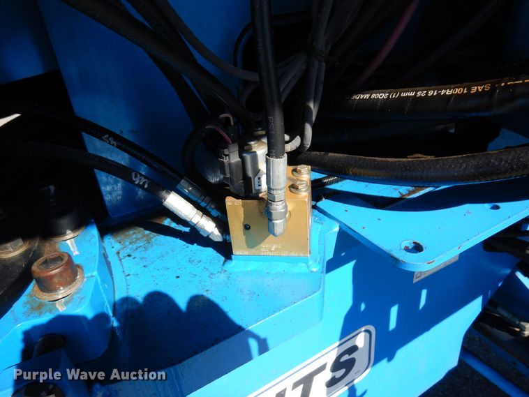 image for item DQ7216 2008 Genie S-60  boom lift