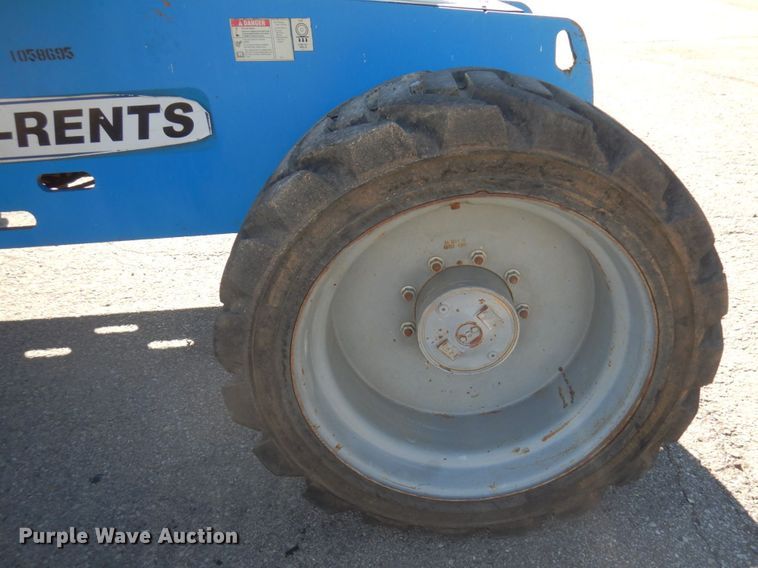 image for item DQ7216 2008 Genie S-60  boom lift