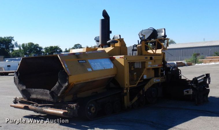 image for item DQ7218 2009 Caterpillar AP1055D  paver