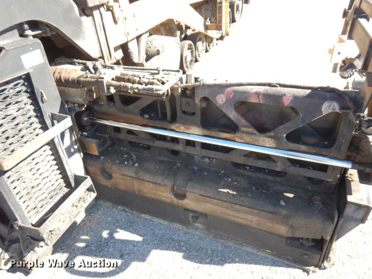 image for item DQ7218 2009 Caterpillar AP1055D  paver