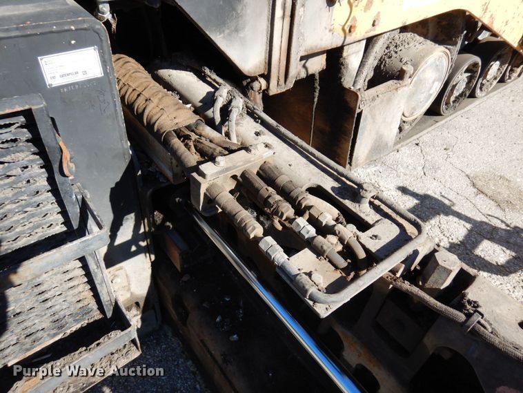 image for item DQ7218 2009 Caterpillar AP1055D  paver