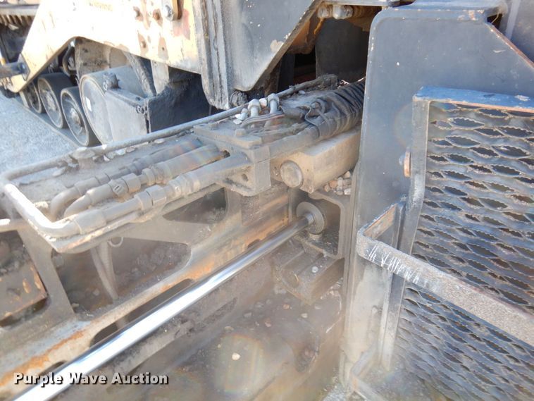 image for item DQ7218 2009 Caterpillar AP1055D  paver