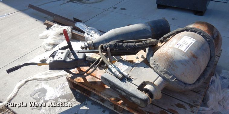 image for item DQ7221 Curb Roller CR1582  curb roller