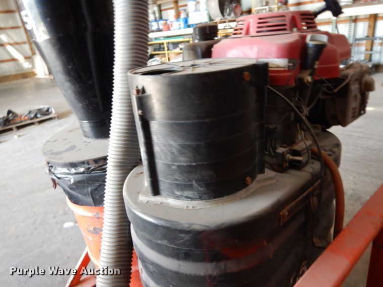 image for item DQ7222 Husqvarna Soff-Cut V-1000  dust collector