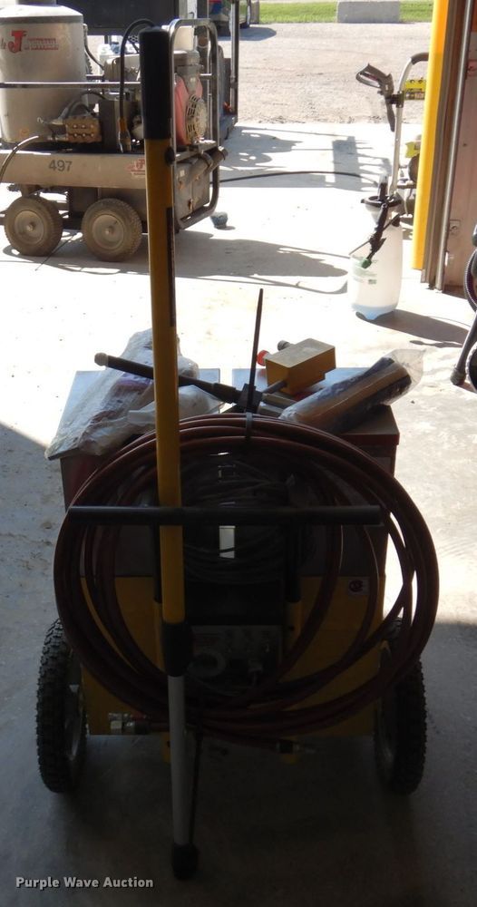 image for item DQ7227 Matrix Pro-Systems MTX-5000  floor coating applicator