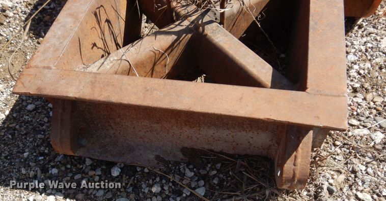 image for item DQ7229 2010 Wausau R4512  snow plow