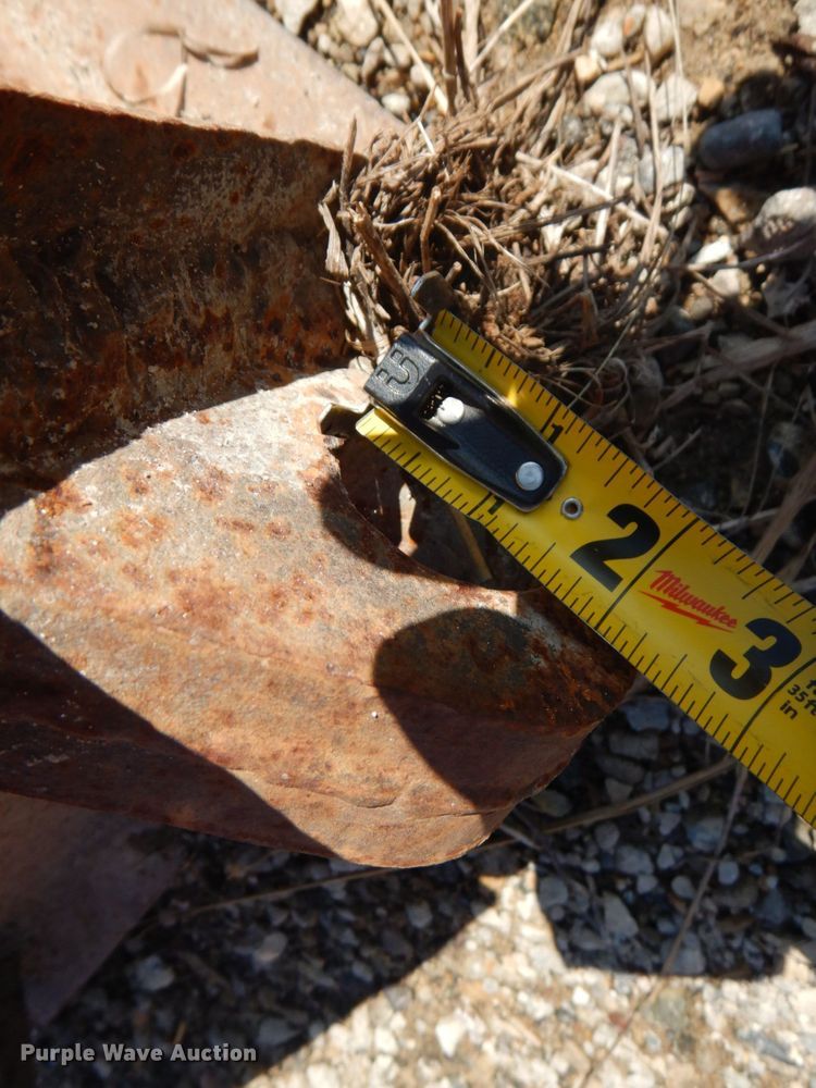 image for item DQ7229 2010 Wausau R4512  snow plow