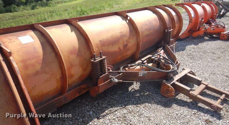 image for item DQ7231 Wausau R4514H  snow plow